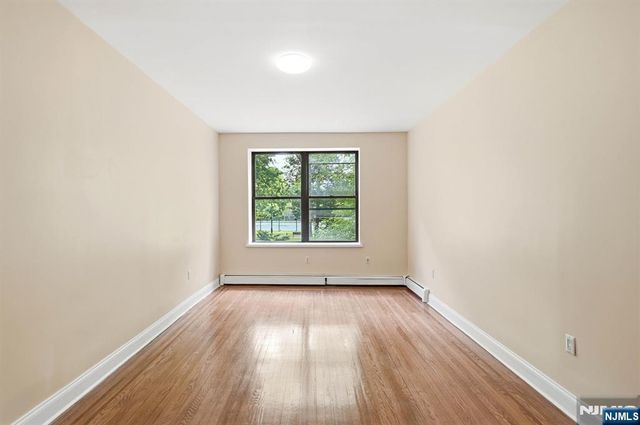 5 Pomona 2C, Newark, NJ 07112