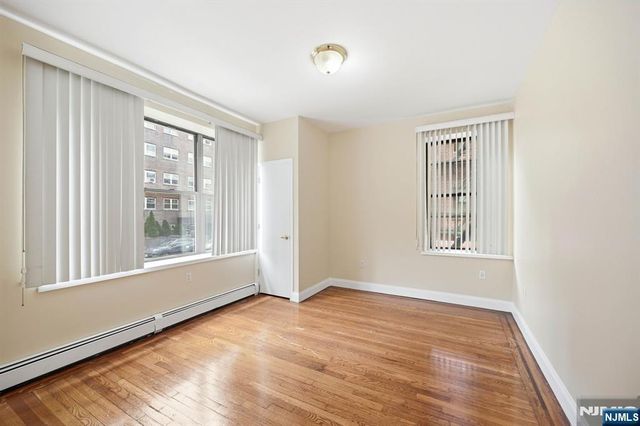 5 Pomona 2C, Newark, NJ 07112