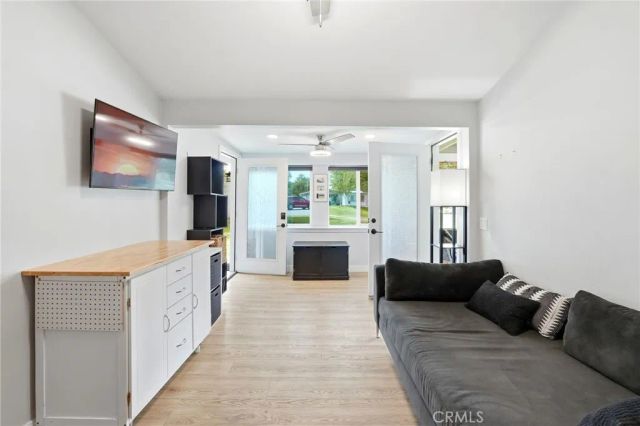 19237 Avenue Of The Oaks B, Newhall, CA 91321