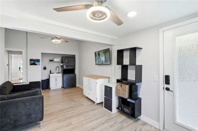 19237 Avenue Of The Oaks B, Newhall, CA 91321