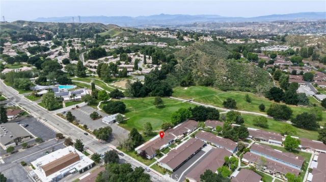 19237 Avenue Of The Oaks B, Newhall, CA 91321