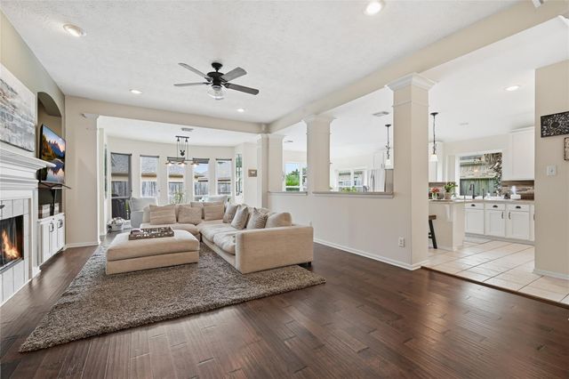 1010 Bringewood Chase Drive, Spring, TX 77379