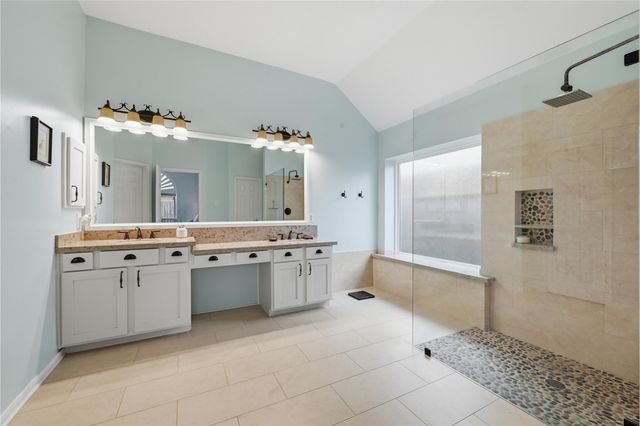 1010 Bringewood Chase Drive, Spring, TX 77379