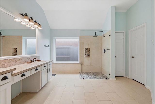 1010 Bringewood Chase Drive, Spring, TX 77379