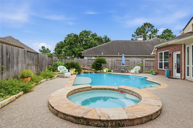 1010 Bringewood Chase Drive, Spring, TX 77379
