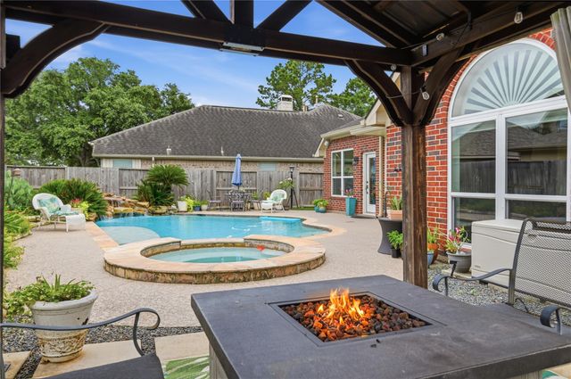 1010 Bringewood Chase Drive, Spring, TX 77379