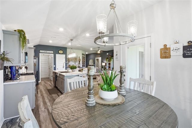 716 Bentley Drive, Belton, MO 64012