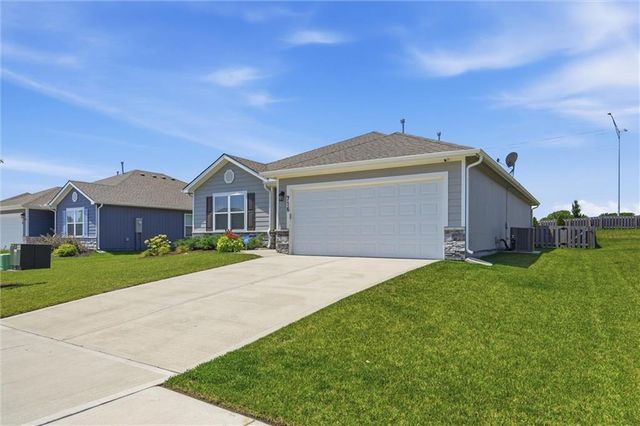 716 Bentley Drive, Belton, MO 64012