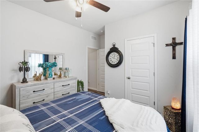 716 Bentley Drive, Belton, MO 64012