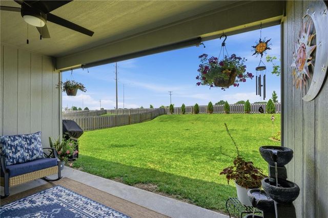 716 Bentley Drive, Belton, MO 64012