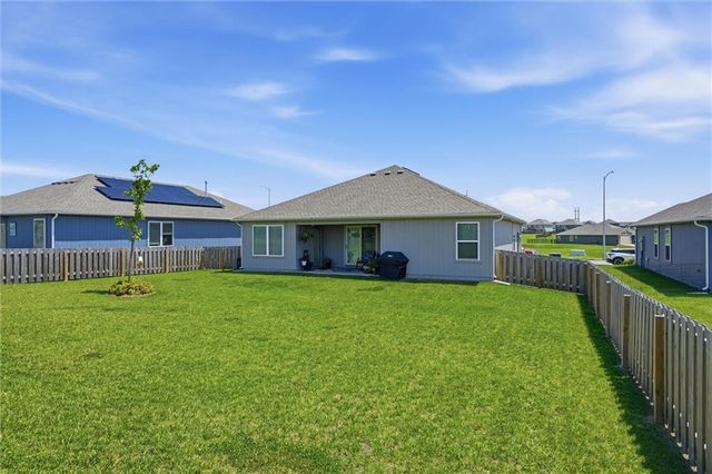 716 Bentley Drive, Belton, MO 64012