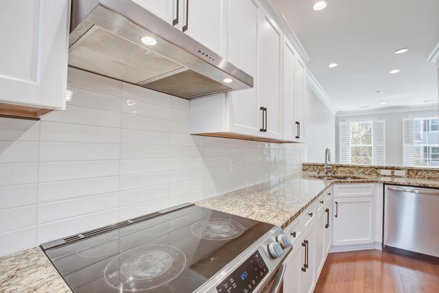 656 Coleman Boulevard 404, Mount Pleasant, SC 29464