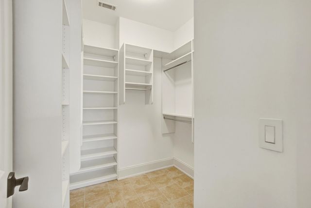 656 Coleman Boulevard 404, Mount Pleasant, SC 29464