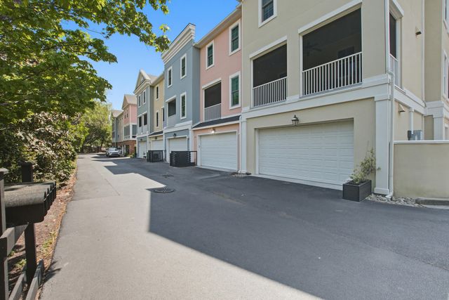 656 Coleman Boulevard 404, Mount Pleasant, SC 29464
