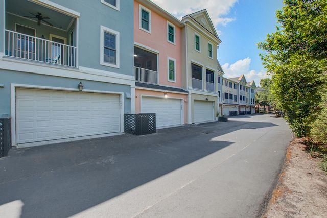 656 Coleman Boulevard 404, Mount Pleasant, SC 29464