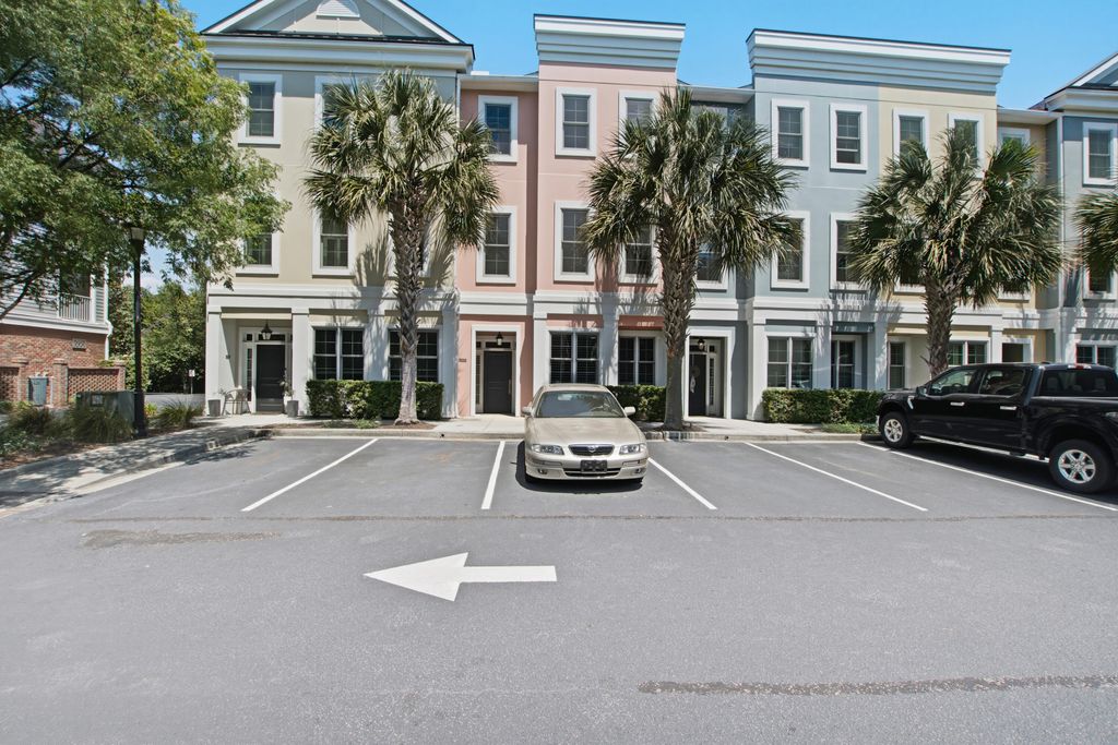 656 Coleman Boulevard 404, Mount Pleasant, SC 29464