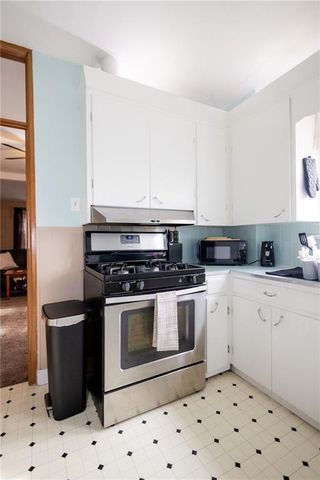 5124 Lake Avenue, St Joseph, MO 64504