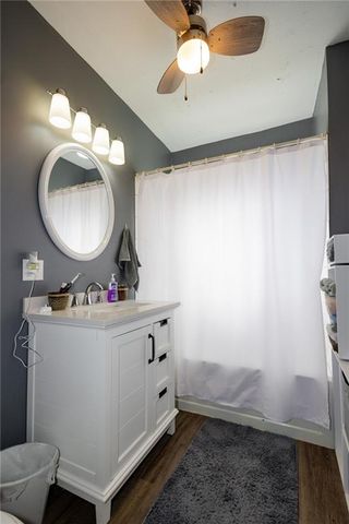 5124 Lake Avenue, St Joseph, MO 64504