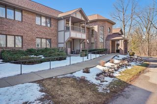 6565 Green Bay AVENUE #211, Glendale, WI 53209
