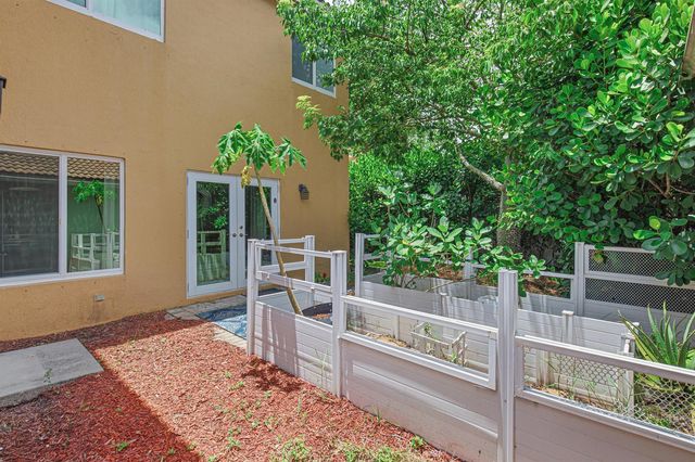 6933 DESERT INN Terrace, Lake Worth, FL 33463