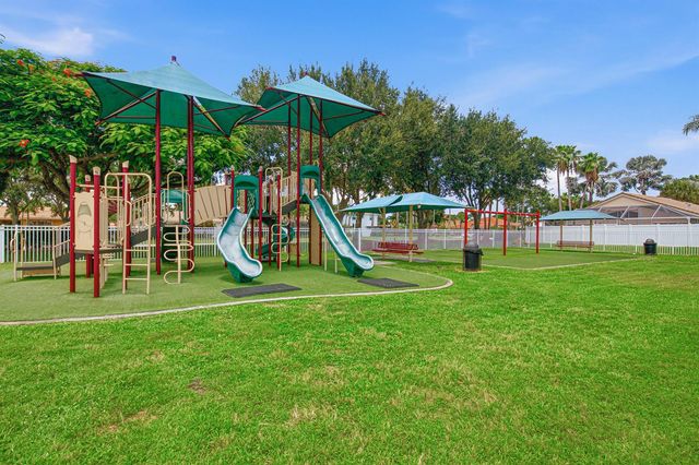 6933 DESERT INN Terrace, Lake Worth, FL 33463