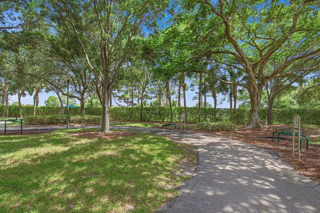 6933 DESERT INN Terrace, Lake Worth, FL 33463