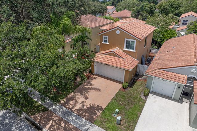 6933 DESERT INN Terrace, Lake Worth, FL 33463