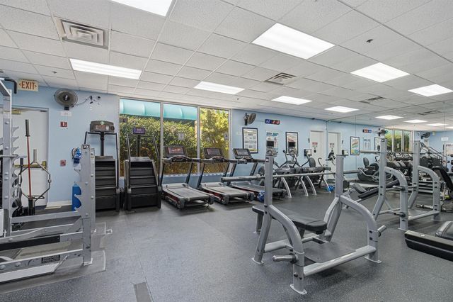 6933 DESERT INN Terrace, Lake Worth, FL 33463