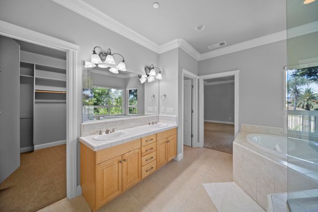 831 Santa Cruz Drive, Redding, CA 96003