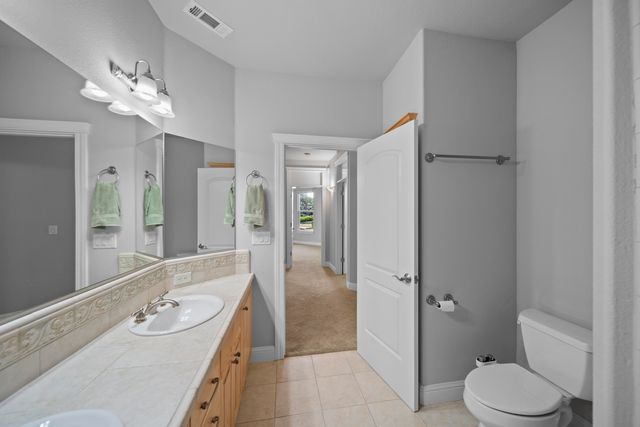 831 Santa Cruz Drive, Redding, CA 96003