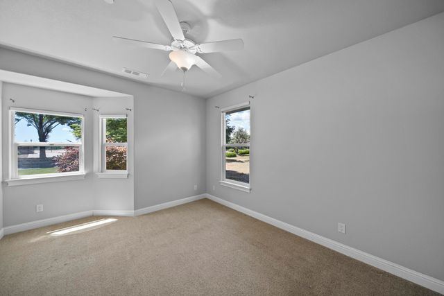 831 Santa Cruz Drive, Redding, CA 96003