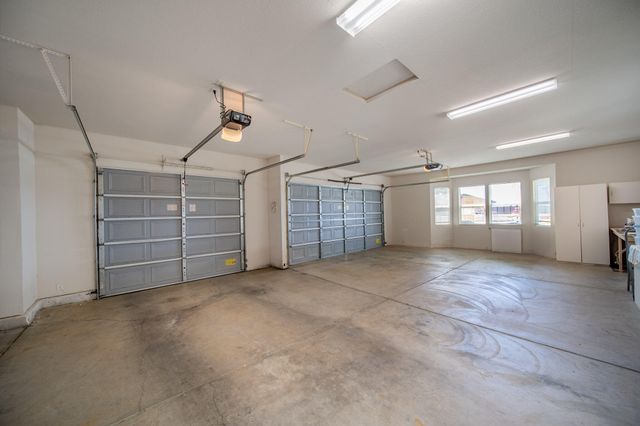 831 Santa Cruz Drive, Redding, CA 96003