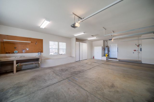 831 Santa Cruz Drive, Redding, CA 96003