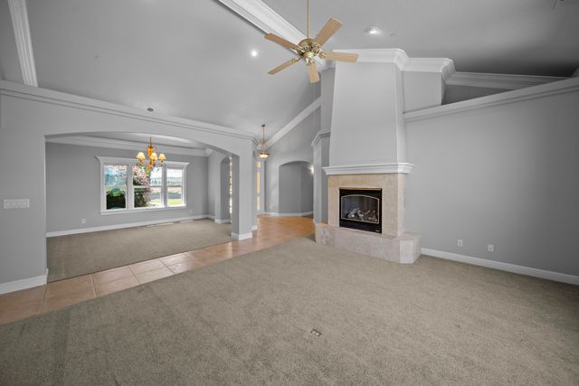 831 Santa Cruz Drive, Redding, CA 96003