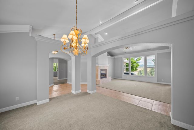 831 Santa Cruz Drive, Redding, CA 96003