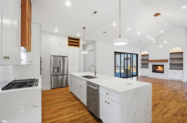 310 S Nelson Drive, Fountain Inn, SC 29644