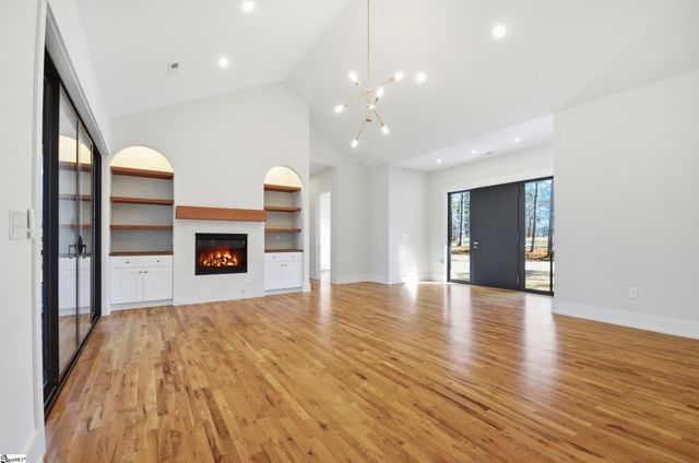 310 S Nelson Drive, Fountain Inn, SC 29644