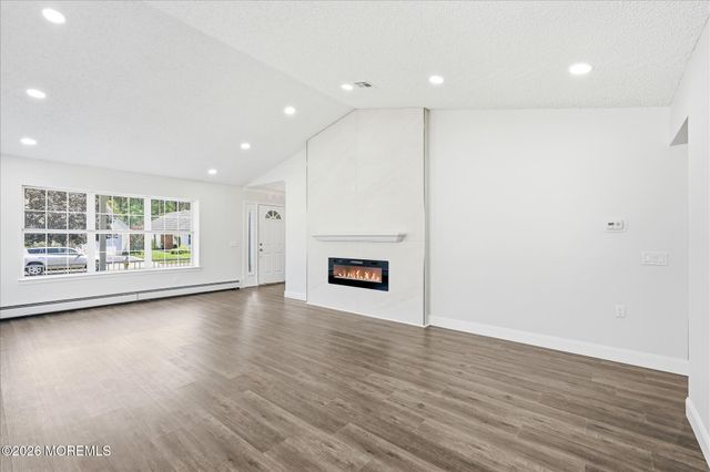 96 Narberth Way, Toms River, NJ 08757