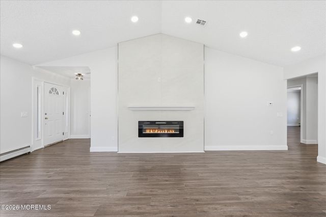 96 Narberth Way, Toms River, NJ 08757