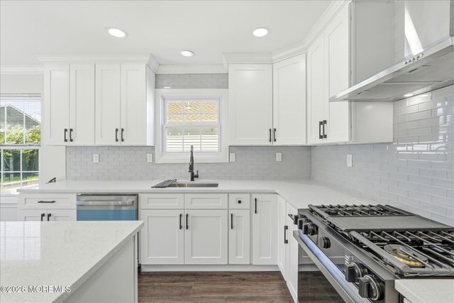 96 Narberth Way, Toms River, NJ 08757