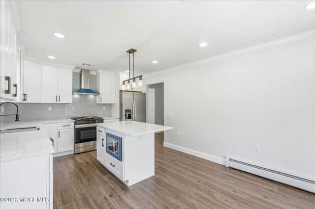 96 Narberth Way, Toms River, NJ 08757