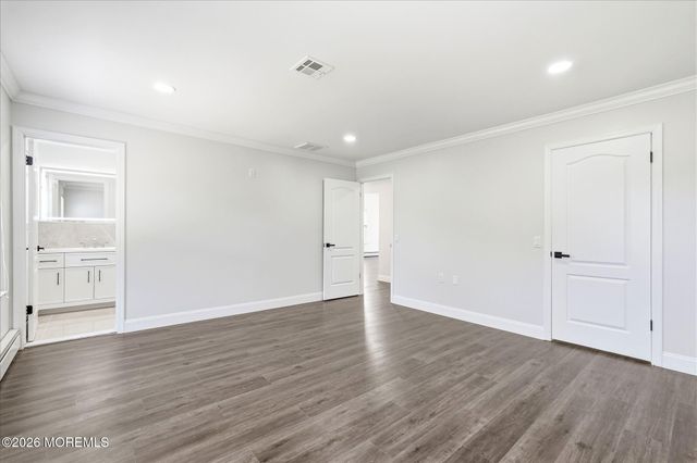 96 Narberth Way, Toms River, NJ 08757