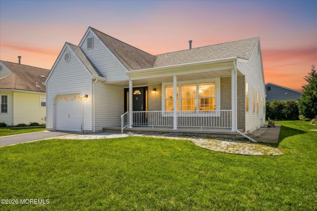 96 Narberth Way, Toms River, NJ 08757