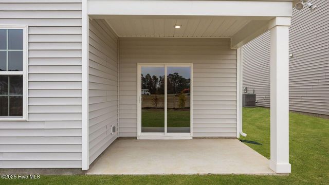 1520 Stonebriar Drive, Winterville, NC 28590