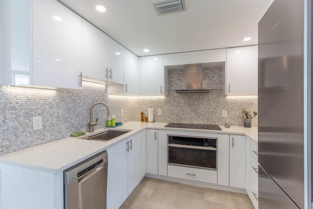 2774 S Ocean Boulevard 508, Palm Beach, FL 33480