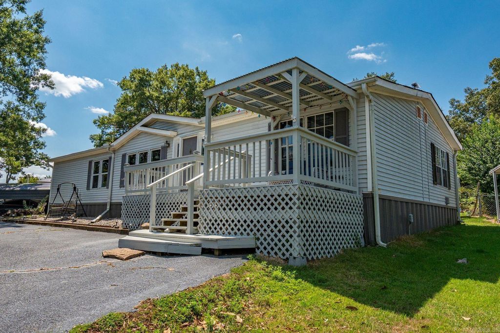 5600 Albert Pike Road, #16, Hot Springs, AR 71913