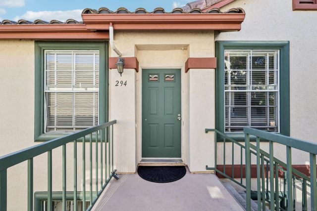 10878 Sabre Hill Dr. 294, San Diego, CA 92128
