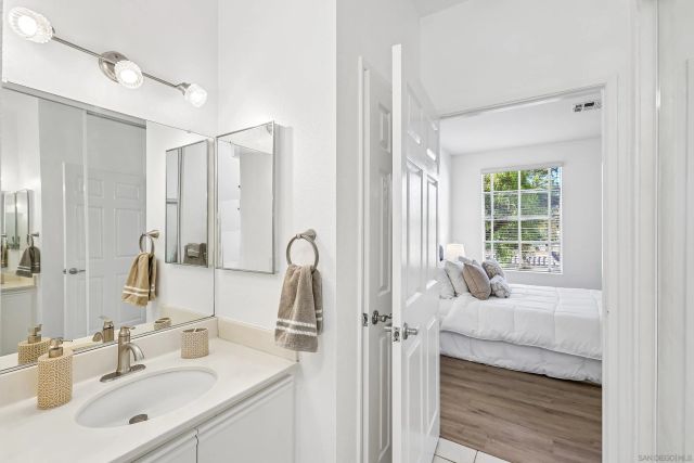 10878 Sabre Hill Dr. 294, San Diego, CA 92128