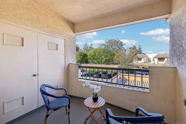 10878 Sabre Hill Dr. 294, San Diego, CA 92128