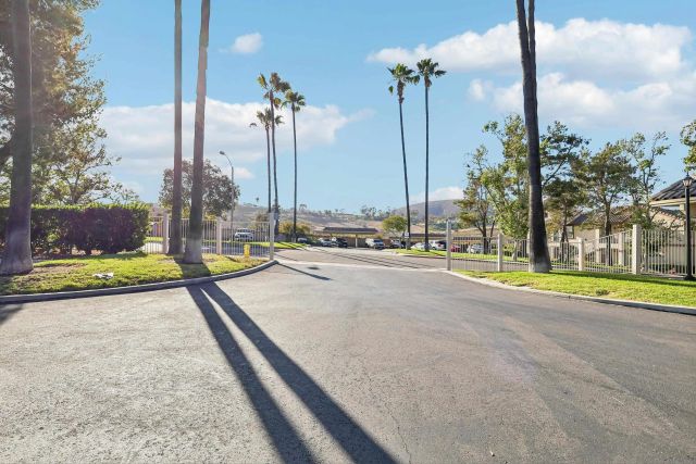 10878 Sabre Hill Dr. 294, San Diego, CA 92128